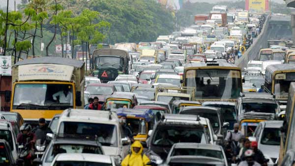 வாகனங்கள் வரக்கூடாது