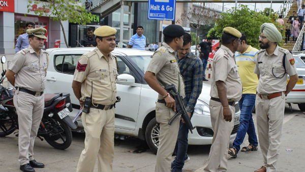 Delhi Police Special Cell conducts raids at Important Locations Delhi Police Special Cell conducts raids at Important Locations