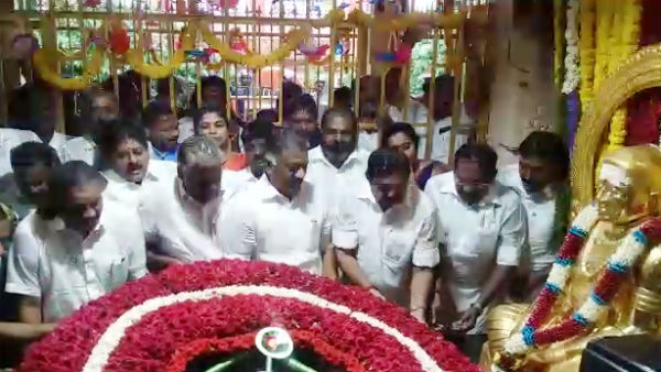 தேவர் நினைவிடம்
