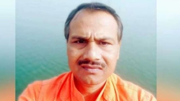 உடைகள், ஆயுதங்கள்