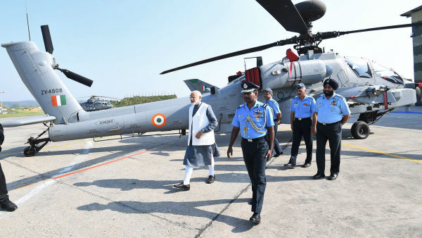PM Modi celebrated Deepavali in Jammu Kashmir with army men PM Modi celebrated Deepavali in Jammu Kashmir with army men