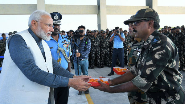 PM Modi celebrated Deepavali in Jammu Kashmir with army men PM Modi celebrated Deepavali in Jammu Kashmir with army men
