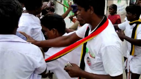 clash between pmk and dmk cadres in vikravandi clash between pmk and dmk cadres in vikravandi