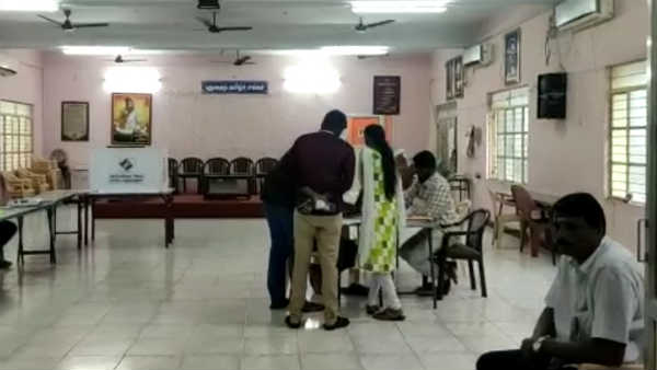 dull polling reported in puducherry due to rain dull polling reported in puducherry due to rain