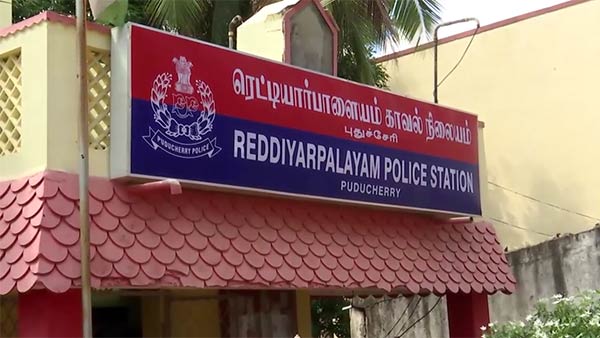 3 பேர் சிக்கினர்