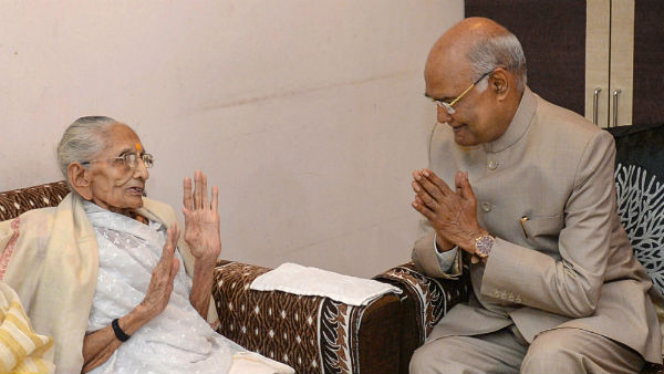 President Ram Nath Kovind meets PM Modis mother Hiraben in Gujarat President Ram Nath Kovind meets PM Modis mother Hiraben in Gujarat