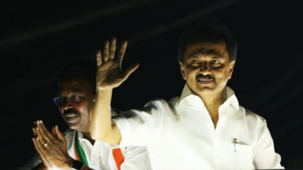 DMK cadres throng in large nuber for MK Stalin campaign in Nanguneri DMK cadres throng in large nuber for MK Stalin campaign in Nanguneri