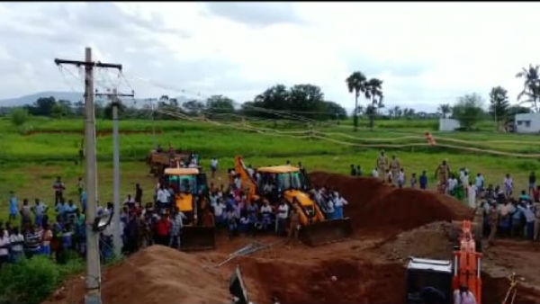 அதிக பாறைகள்