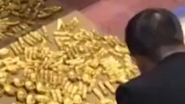 13 டன் தங்கம் பறிமுதல்