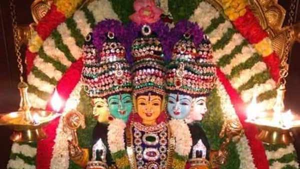 அம்மன்களுக்கு தீபாராதனை
