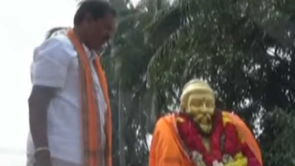 Arjun Sampath has been arrested for doing pooja for Thiruvalluvar statue Arjun Sampath has been arrested for doing pooja for Thiruvalluvar statue