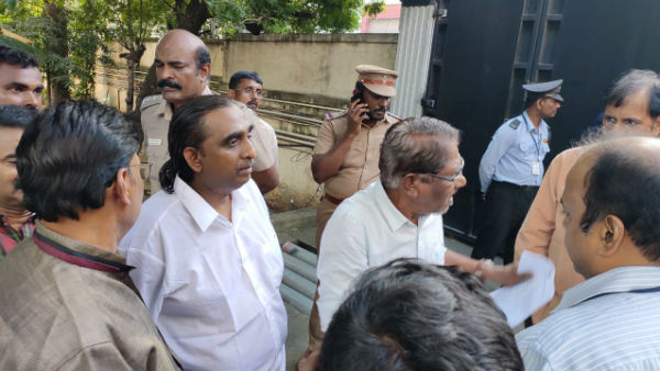 சீமான்