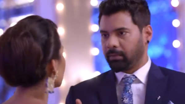 சண்டையில் இருவர்