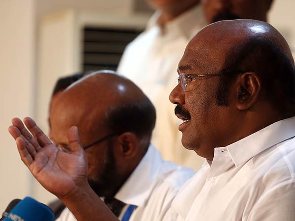 ரஜினி சொல்லும் அதிசயம்