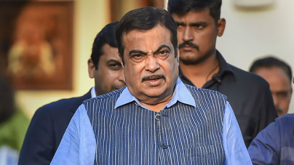 Nitin Gadkari is likely to meet Shiv Sena chief Uddhav Thackeray Nitin Gadkari is likely to meet Shiv Sena chief Uddhav Thackeray