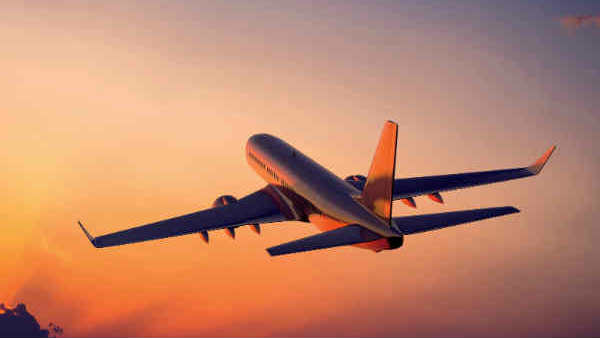 Pakistan air traffic controller saved Indian plane after pilot alert due to bad weather Pakistan air traffic controller saved Indian plane after pilot alert due to bad weather