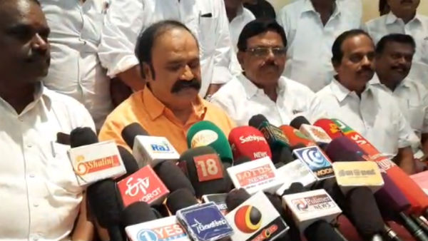 இன்முகத்தோடு வரவேற்பு