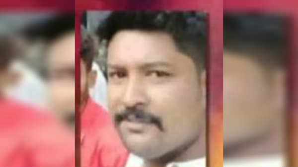 நடுங்கி அழுதார்