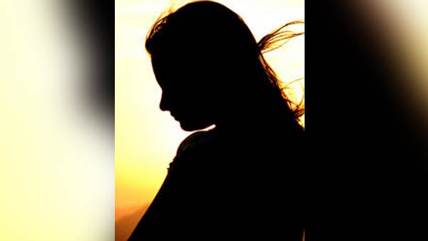 the bride slaps husband minutes after marriage near namakkal the bride slaps husband minutes after marriage near namakkal