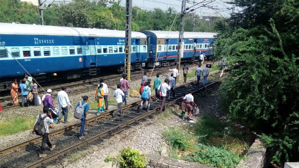 Hyderabad: Two trains have collided at Kacheguda Railway Station Hyderabad: Two trains have collided at Kacheguda Railway Station