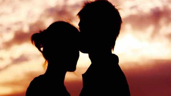 சந்தோஷமான திருமண வாழ்க்கை