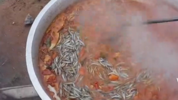 அயிரை மீன் குழம்பு