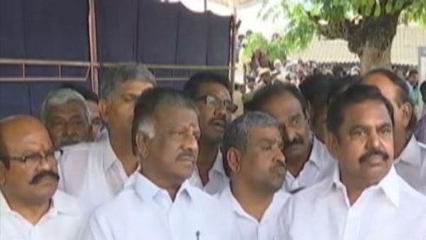 அமைச்சர்களுடன் ஆய்வு
