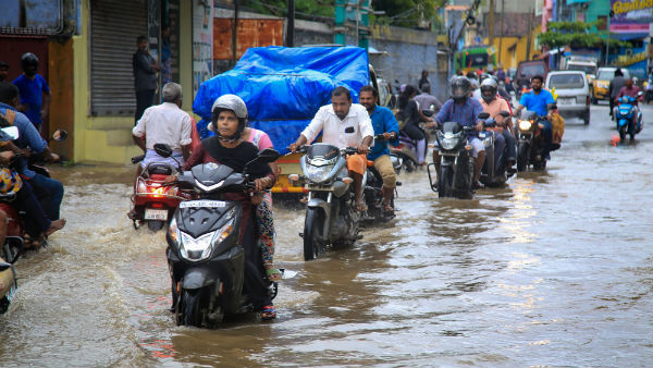 இடியுடன் கூடிய கனமழை