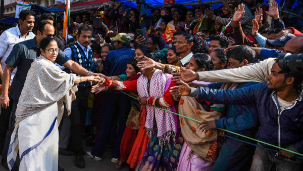 Mamata Banerjee cannot lead agitation against CAA, says WB Governor Mamata Banerjee cannot lead agitation against CAA, says WB Governor