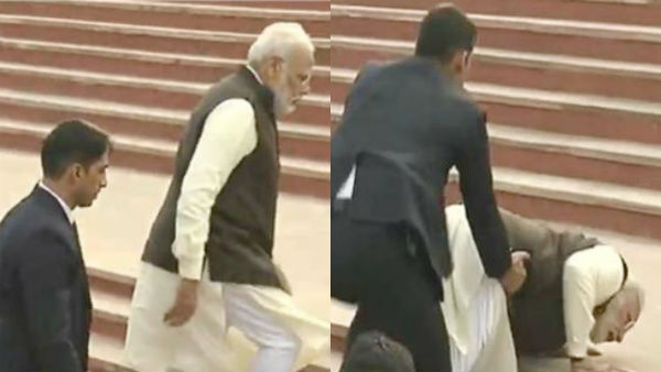 PM Modi falls down the stairs in at Atal ghat in Kanpur PM Modi falls down the stairs in at Atal ghat in Kanpur