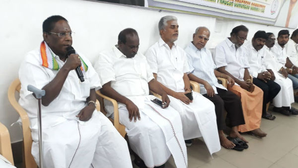 Chief Minister Narayanasamy said the Telangana encounter was a punishment given by the Lord Chief Minister Narayanasamy said the Telangana encounter was a punishment given by the Lord