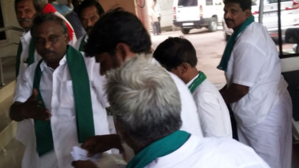 போலீஸ் சிரிப்பு