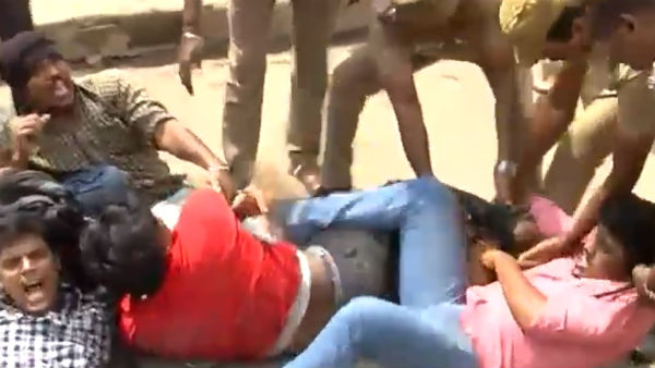 வாணியம்பாடியில்