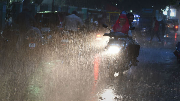 தேர்வுகள் ஒத்திவைப்பு