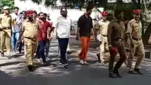 Rowdy Cholan wearing a cooling glasses and shoe like hero creates controversy. Rowdy Cholan wearing a cooling glasses and shoe like hero creates controversy.