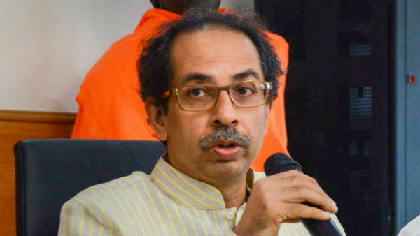 பொருந்தா கூட்டணி