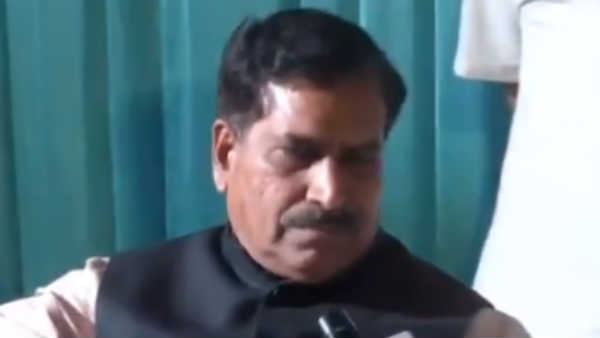 I given shoot at sight orders to railway authorities, says Suresh Angadi I given shoot at sight orders to railway authorities, says Suresh Angadi