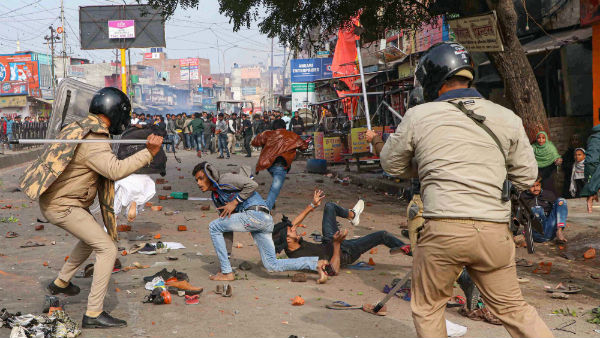 UP Govt issues notices to 130 rioters, asked to pay Rs 50 lakh UP Govt issues notices to 130 rioters, asked to pay Rs 50 lakh