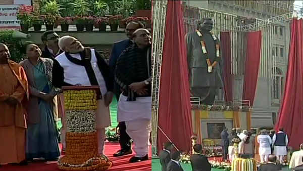 President Ramnath Kovind, PM Modi pay tributes on Vajpayees birth anniversary President Ramnath Kovind, PM Modi pay tributes on Vajpayees birth anniversary