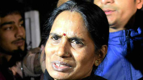 Nirbhaya mother to contest against Kejriwal in Delhi Assembly Elections? Nirbhaya mother to contest against Kejriwal in Delhi Assembly Elections?