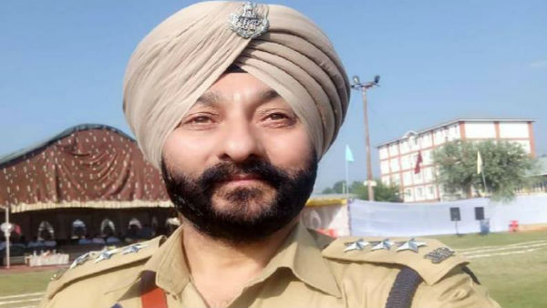 JK Police Officer planning attack in Delhi on Republic Day? JK Police Officer planning attack in Delhi on Republic Day?