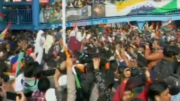 Anti CAA Protestors gather at Delhi. Shaheen Bagh Anti CAA Protestors gather at Delhi. Shaheen Bagh
