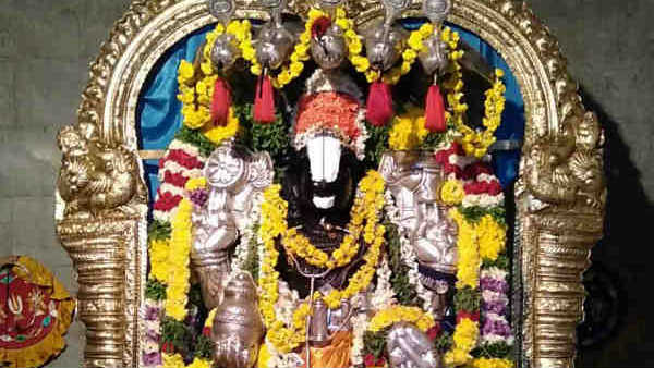 நான்கு மாட வீதிகளில் பக்தர்கள் கூட்டம்