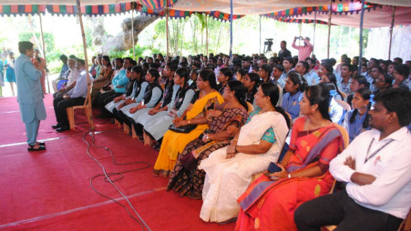 National Girl Child Day was celebrated at Puducherry Raj Nivas National Girl Child Day was celebrated at Puducherry Raj Nivas
