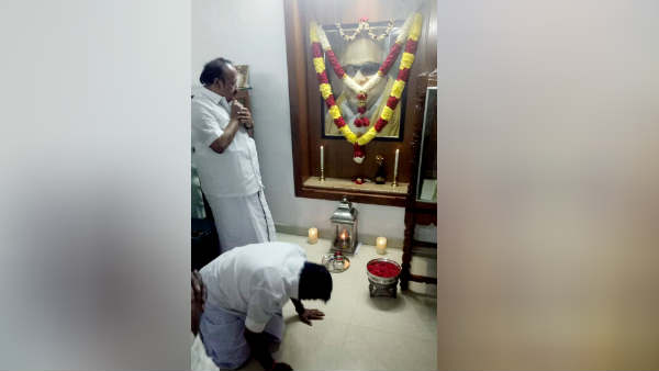 கதறி அழுகை