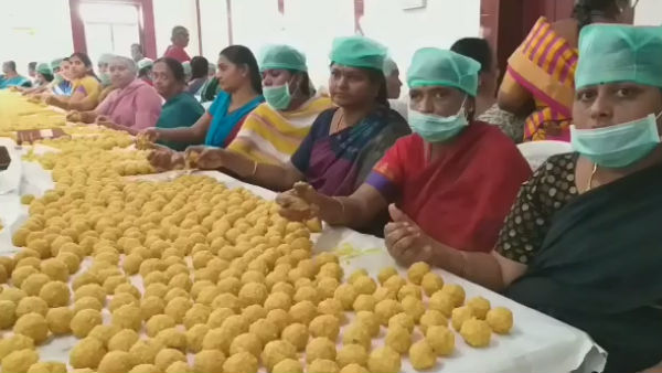 Vaikunta Ekadasi: 1 Lakh and 8 thousand Laddoos making work is going on in Tirupur Vaikunta Ekadasi: 1 Lakh and 8 thousand Laddoos making work is going on in Tirupur