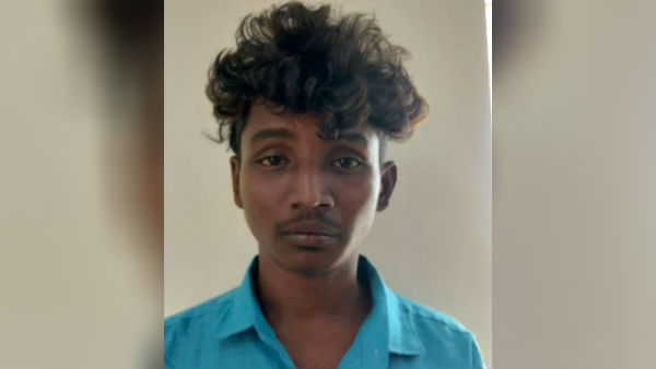 தீர்த்துகட்ட அரிவாள்