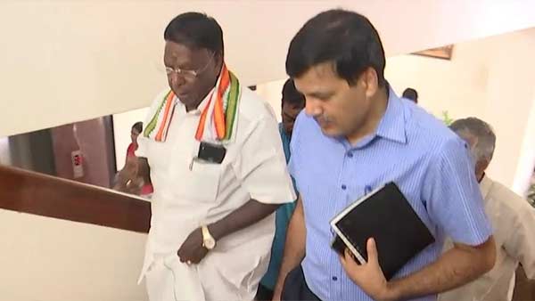 Chief Minister Narayanasamys announcement on Pongal gifts Chief Minister Narayanasamys announcement on Pongal gifts