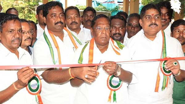 Chief Minister Narayanasamys announcement on Pongal gifts Chief Minister Narayanasamys announcement on Pongal gifts