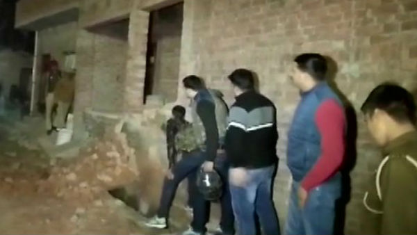 Uttar Pradesh: More than 15 children, and a few women, have been held hostage at a house Uttar Pradesh: More than 15 children, and a few women, have been held hostage at a house